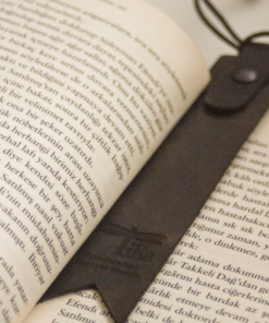 Hikari – Tilla Leather Craft [Hakiki Deri, El Yapımı] Kitap Ayracı