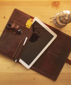 Tilla Leather Craft - Tetsuya – Tilla Leather Craft [Hakiki Crazy Horse Deri, 10 inç, El Yapımı] Tablet & Defter Kılıfı | Hakiki Deri El Yapımı Ajanda, Aksesuar, Erkek, Genel, Kadın