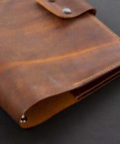 Tilla Leather Craft - Miyamoto – Tilla Leather Craft [Hakiki Deri, El Yapımı, A4 Mekanizmalı, Kişiselleştirilebilir] Dosya Kılıfı | Hakiki Deri El Yapımı Ajanda, Aksesuar, Erkek, Genel, Kadın