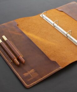 Tilla Leather Craft - Miyamoto – Tilla Leather Craft [Hakiki Deri, El Yapımı, A4 Mekanizmalı, Kişiselleştirilebilir] Dosya Kılıfı | Hakiki Deri El Yapımı Ajanda, Aksesuar, Erkek, Genel, Kadın