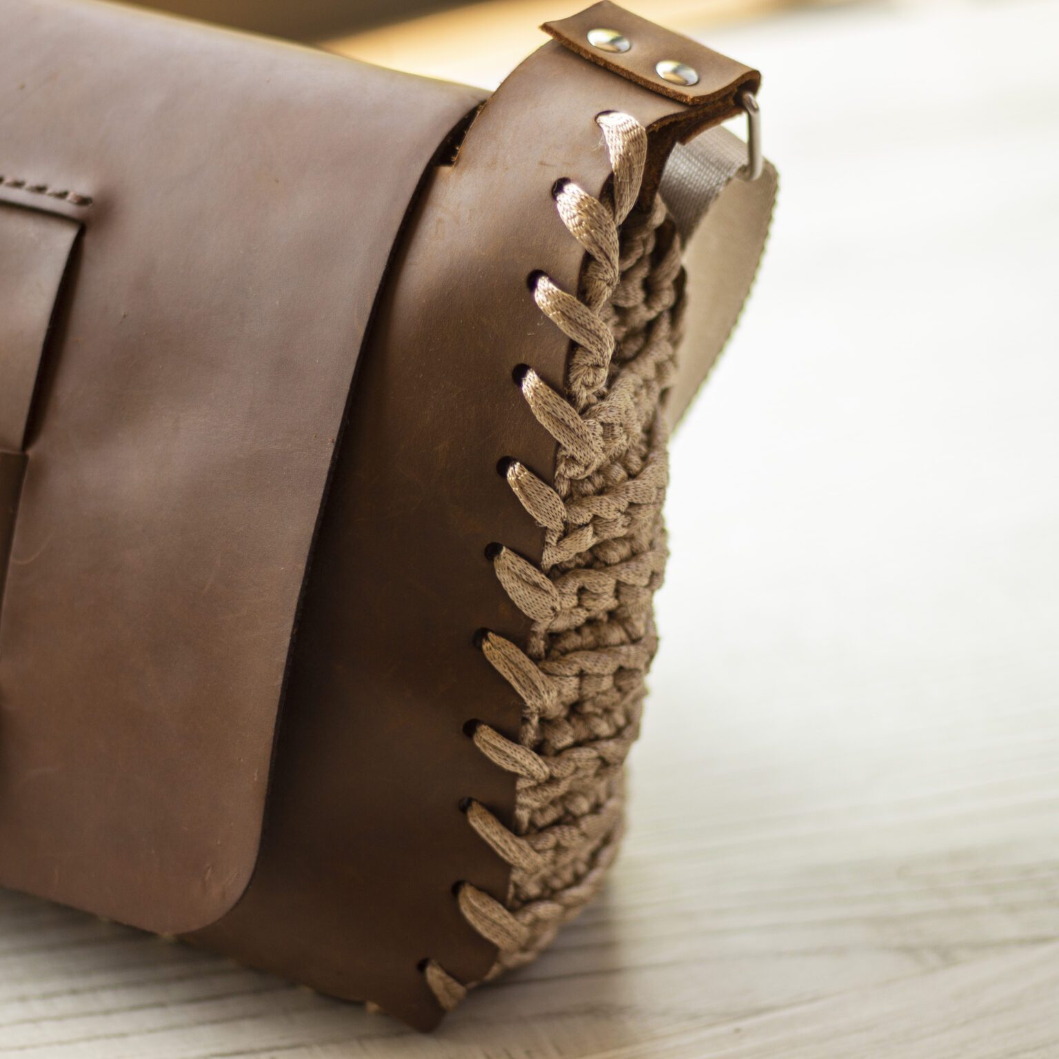 Tilla Leather Craft - Deri Kapaklı Örgü Bayan Çanta – El Örgüsü | Hakiki Deri El Yapımı Çanta, El Örgüsü, Genel, Kadın