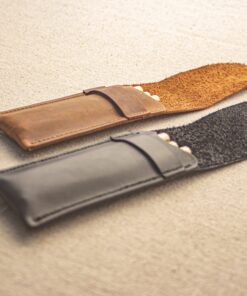 Tilla Leather Craft - Akio – Tilla Leather Craft [Hakiki Crazy Horse Deri Kalemlik, El Yapımı, Özelleştirilebilir] Kalemlik | Hakiki Deri El Yapımı Erkek, Genel, Kadın, Kalemlik