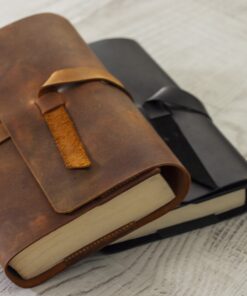 Tilla Leather Craft - Ren – Tilla Leather Craft [Hakiki Crazy Horse Deri, Kişiselleştirilebilir El Yapımı] Kitap Kılıfı | Hakiki Deri El Yapımı Ajanda, Aksesuar, Genel