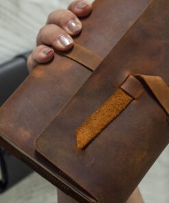 Tilla Leather Craft - Ren – Tilla Leather Craft [Hakiki Crazy Horse Deri, Kişiselleştirilebilir El Yapımı] Kitap Kılıfı | Hakiki Deri El Yapımı Ajanda, Aksesuar, Genel