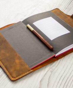 Tilla Leather Craft - Kazuya – Tilla Leather Craft [Hakiki Crazy Horse Deri, A5 Boyut, El Yapımı] Defter Kılıfı | Hakiki Deri El Yapımı Ajanda, Genel