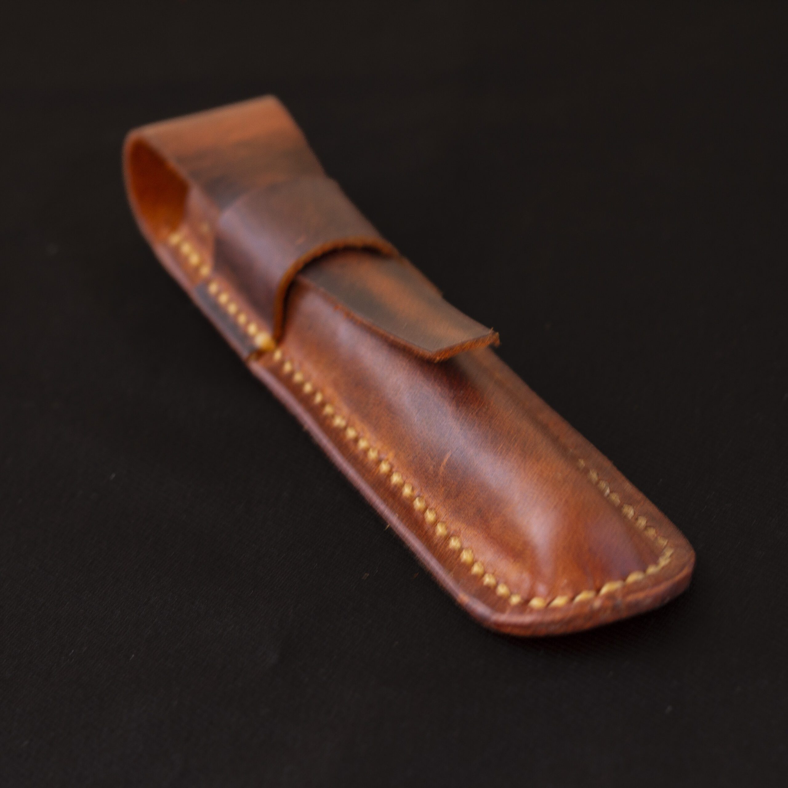 Tilla Leather Craft - Kizuna – Tilla Leather Craft (Unisex, Hakiki Crazy Horse Deri, Tek Bölmeli Kalemlik) | Hakiki Deri El Yapımı Aksesuar, Erkek, Genel, Kadın, Kalemlik
