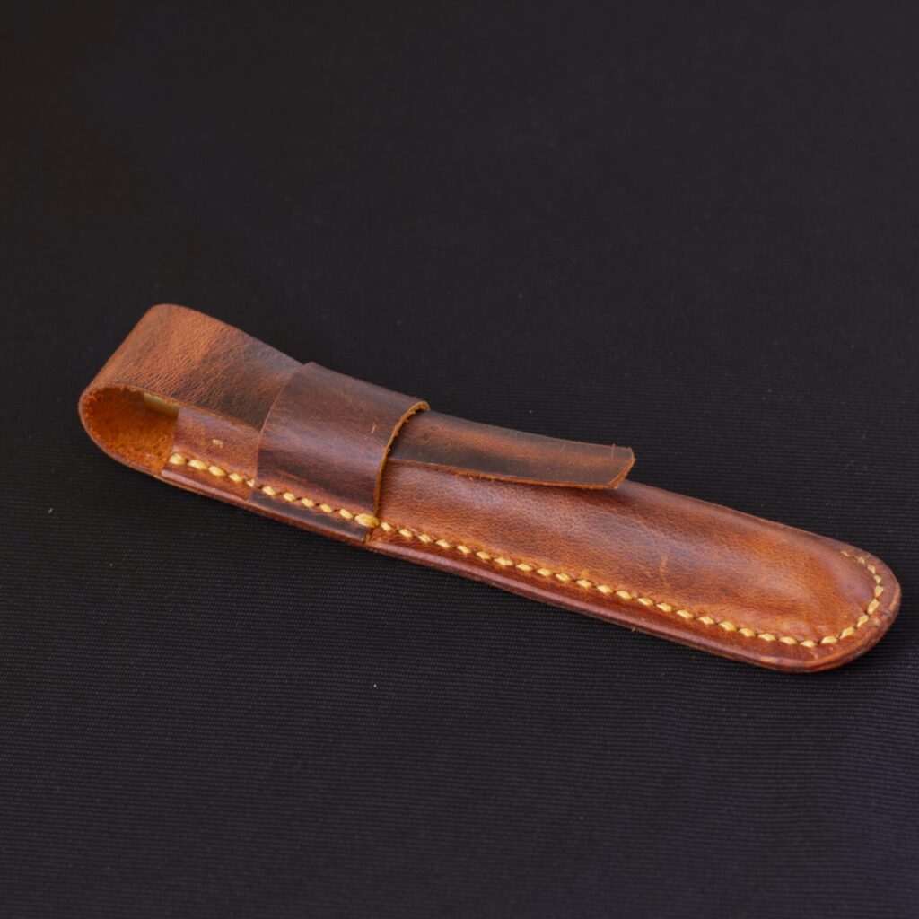 Tilla Leather Craft - Kizuna – Tilla Leather Craft (Unisex, Hakiki Crazy Horse Deri, Tek Bölmeli Kalemlik) | Hakiki Deri El Yapımı Aksesuar, Erkek, Genel, Kadın, Kalemlik
