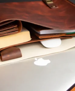 Tilla Leather Craft - Yuuga – Tilla Leather Craft (Unisex, Yastıklı Omuz Askısı, El yapımı Frisco Camel Hakiki Deri 13″ Laptop / Evrak Çantası) | Hakiki Deri El Yapımı Çanta, Erkek, Genel, Kadın